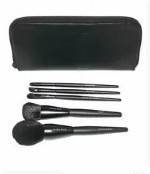 Essential Brush Collection - 5 Brushes and bag
